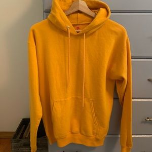 Yellow hanes hoodie